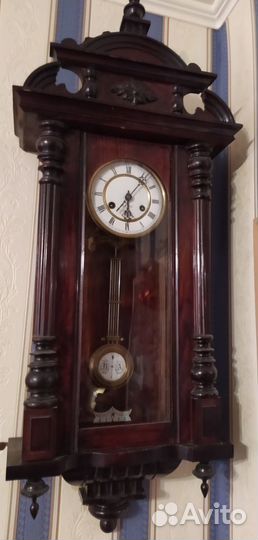 Старинные настенные часы с боем Le Roi A Paris