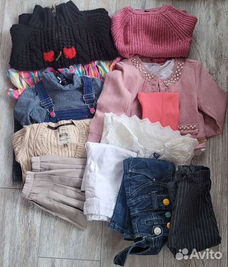 Пакет фирменной одежды для девочки