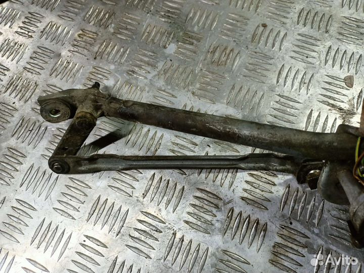 Трапеция стеклоочистителя VW Passat B5