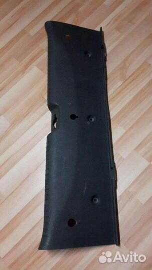 Hyundai getz накладка замка багажника