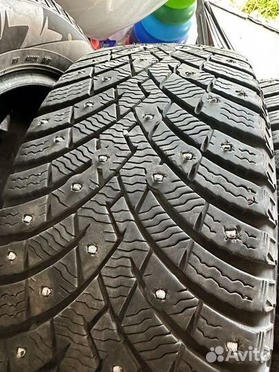 Pirelli Scorpion Ice Zero 2 215/60 R16 99T