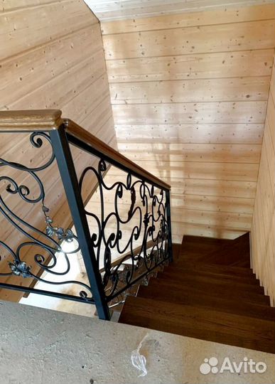 Лестница прямая на металлокаркасе