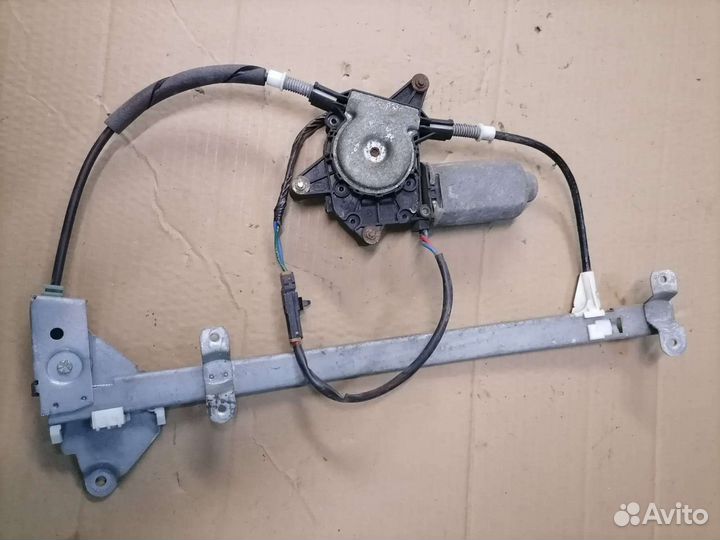 Стеклоподьемник задний правый nissan primera P10