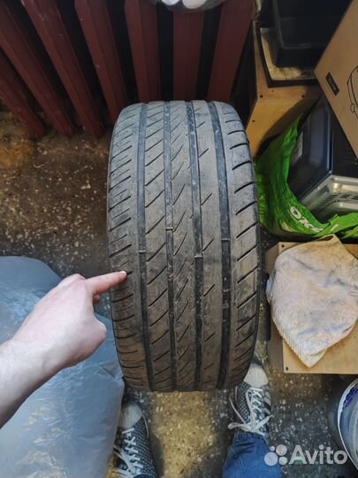 Ovation VI-388 245/40 R18 97W