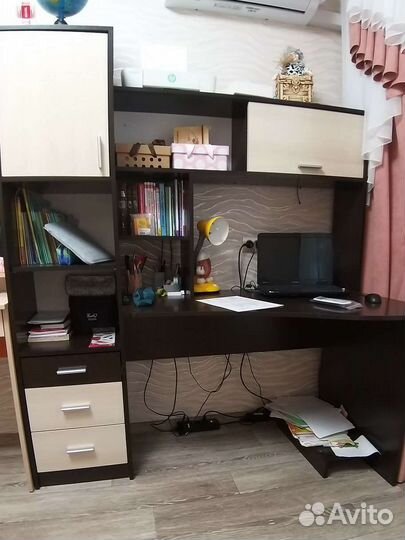 Письменный стол для школьника бу