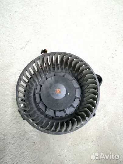 Моторчик печки Audi A4 B7 (S4,RS4)