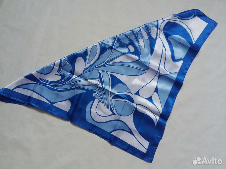 Новый платок синий, белый, голубой 65х65см косынка
