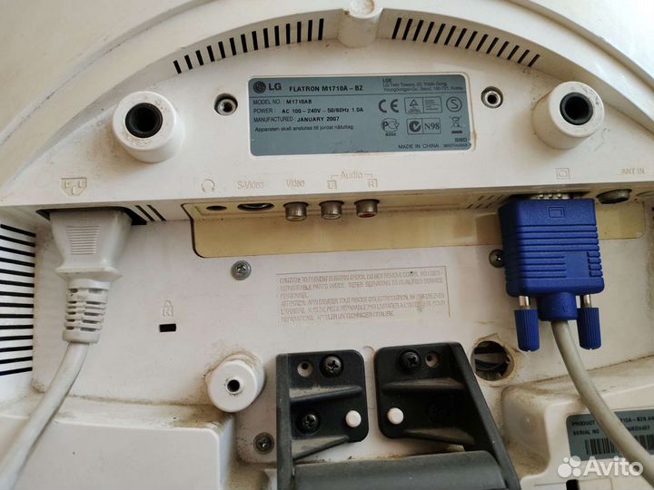 Монитор LG flatron М1710а