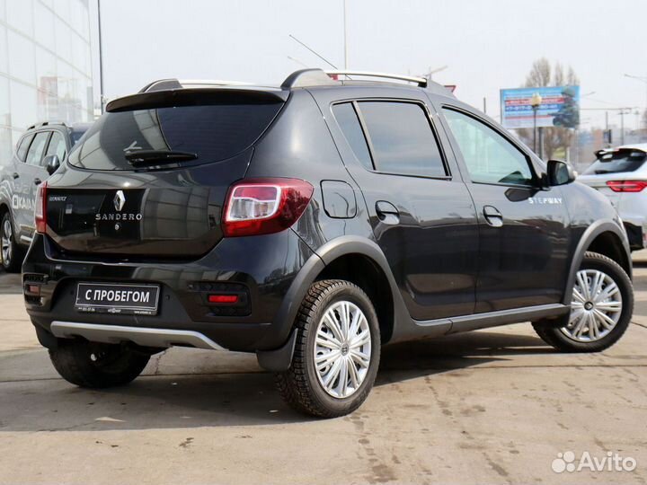 Renault Sandero Stepway 1.6 AT, 2017, 120 287 км