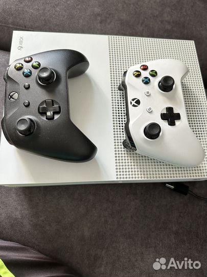 Xbox one s 800gb