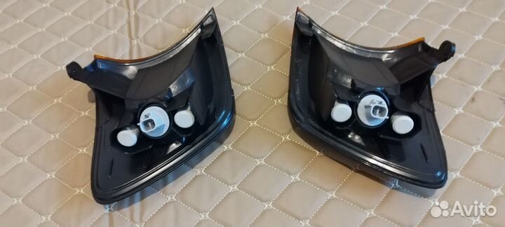 Фары и поворотники для Toyota Ipsum 1998-2001