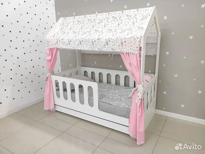 Детская кровать Домик с бортиками