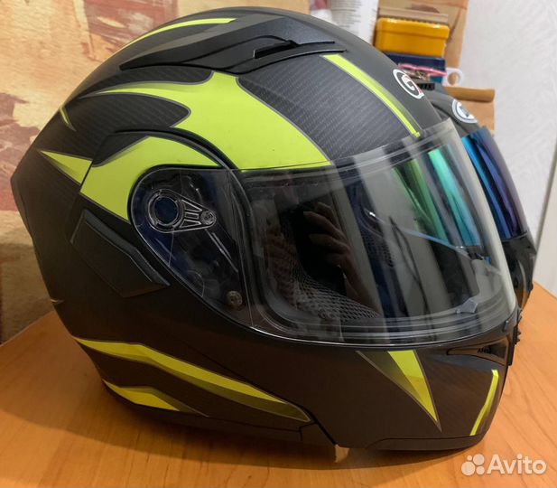 Мотоциклетный шлем