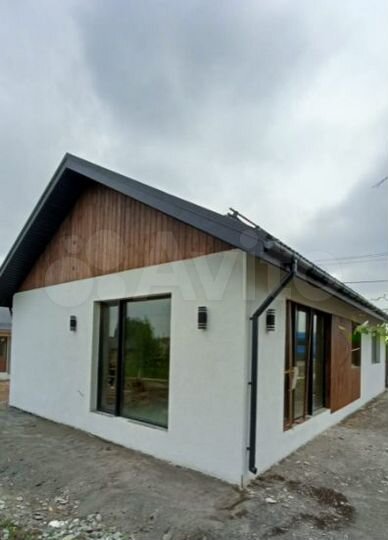 Коттедж 98 м² на участке 6 сот.