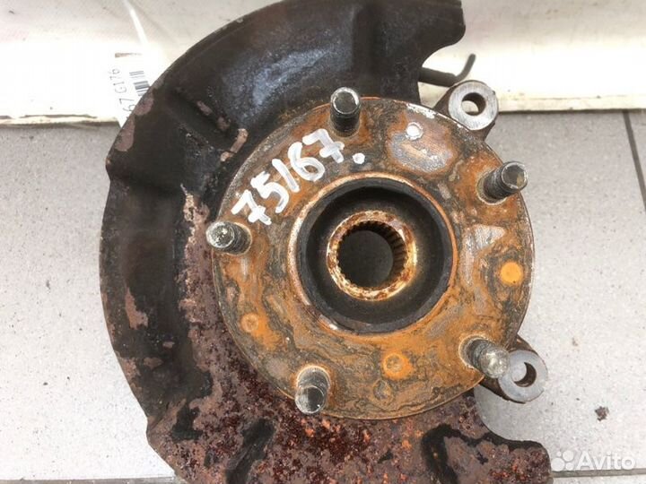 Кулак поворотный передний правый Suzuki Sx4