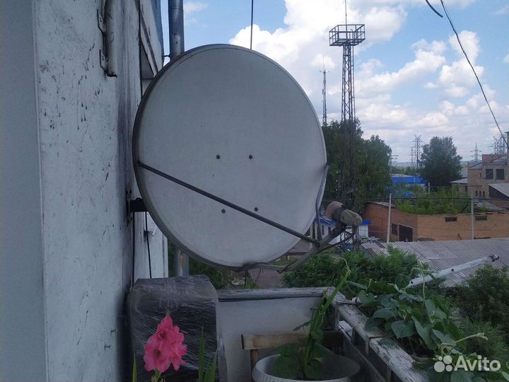 Антенна спутниковая