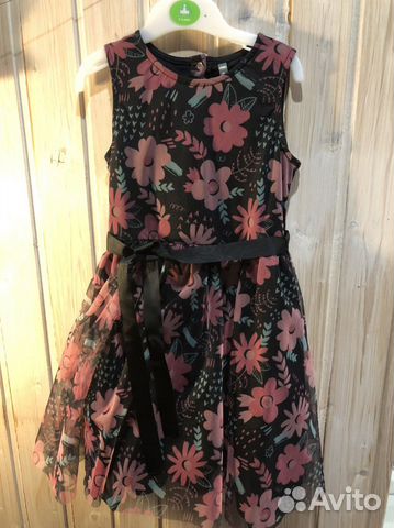 Платье нарядное, р. 128