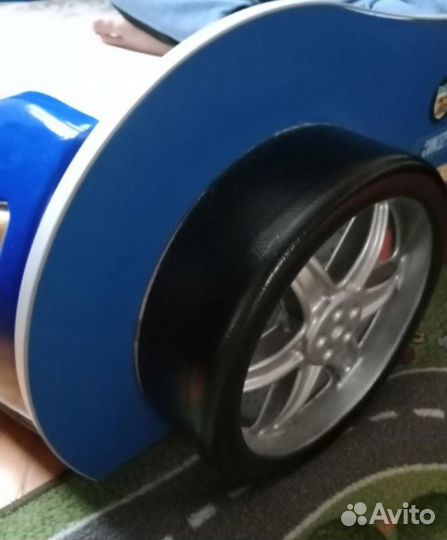 Кровать машина