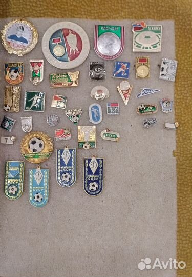 Значки футбол