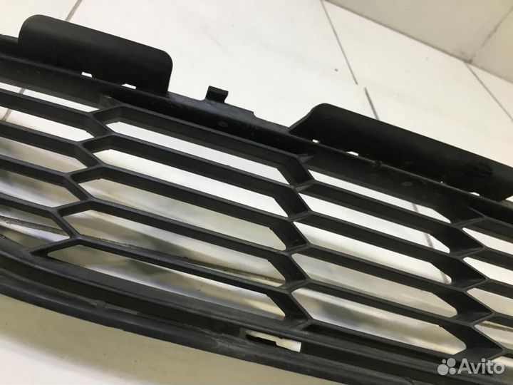 Решетка в бампер центральная Citroen DS 5 I (2011—2015)