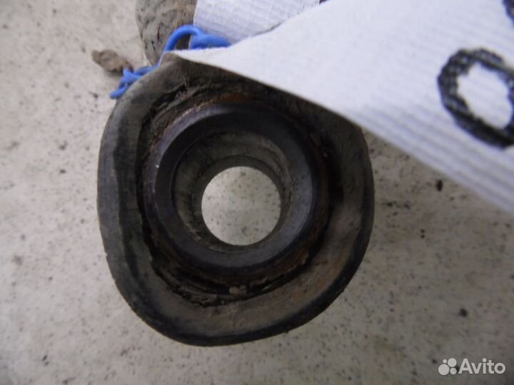 Амортизатор задний левый Toyota Corolla E12 2001-2