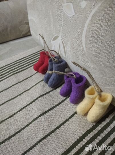Валеночки- шептуны из шерсти.оберег