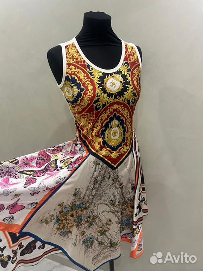 Платье Versace