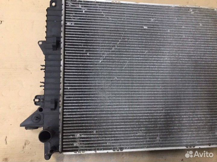 Радиатор (основной) Land Rover Discovery III 2.7