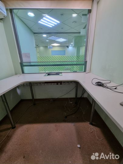 Стекло бронированное с латком