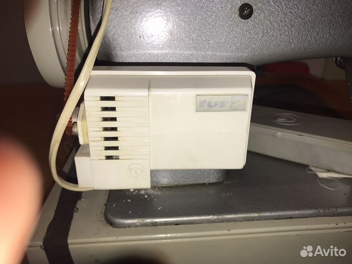 Швейная машина Чайка 3