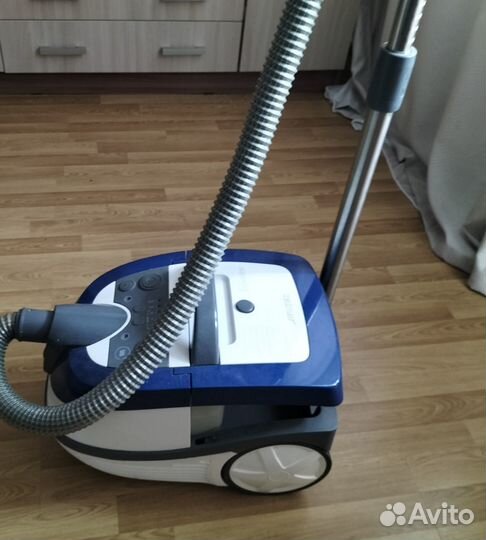 Моющий пылесос zelmer