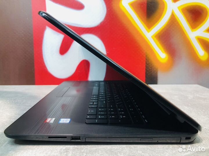 Hp 17/core i5/Radeon R5 M330/ram 8gb/ssd 240gb