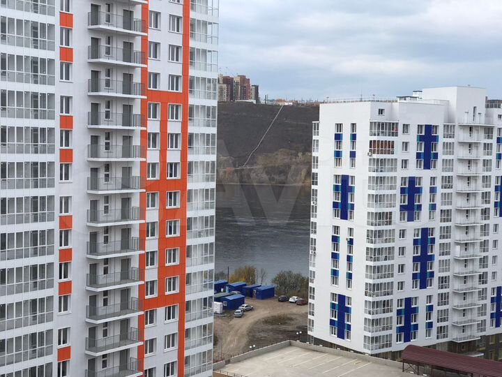 2-к. квартира, 58,5 м², 1/19 эт.