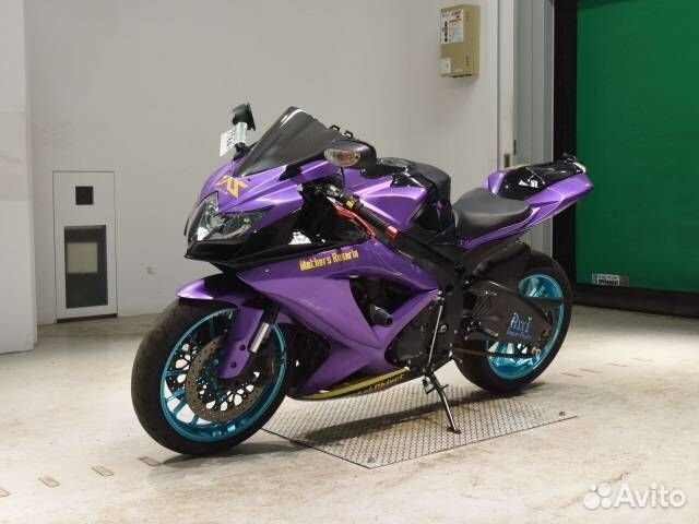 Suzuki GSX-R750
