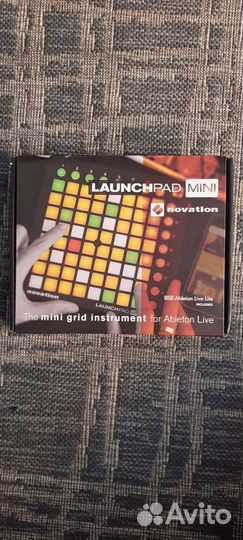 Novation Launchpad mini mk2
