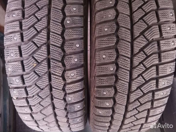 Gislaved NordFrost 100 215/55 R17