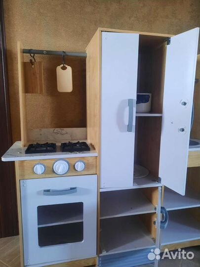 Детская деревянная кухня KidKraft