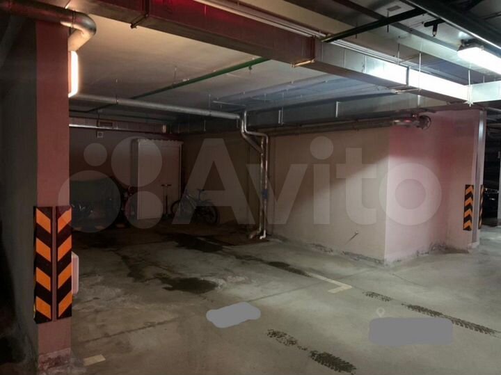 Машиноместо, 30 м²