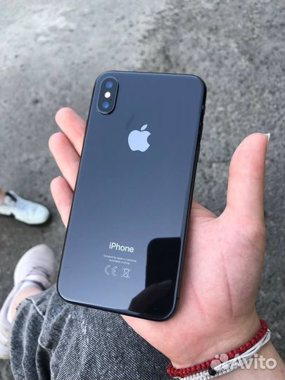 Телефон iPhone 10