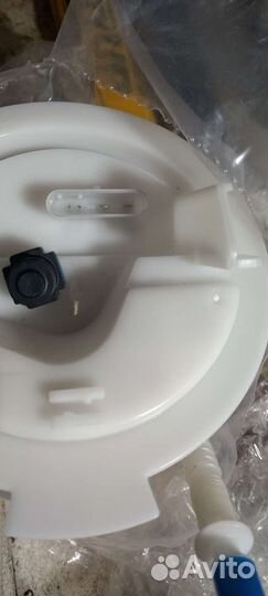 Новый топливный бензонасос mercedes w212cls218w204