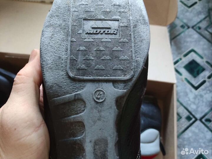 Лыжные ботинки классические