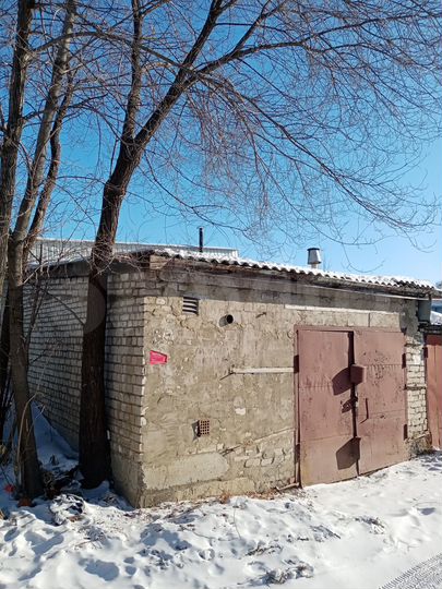 Гараж, > 30 м²