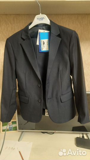 Школьный костюм (форма школьная)