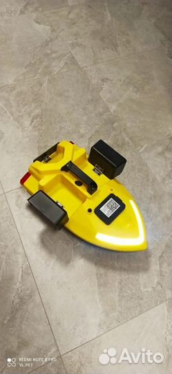 Прикормочный кораблик V020W