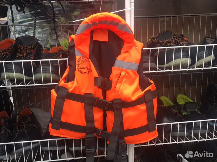 Спасателны жилеты 35кг и 65 кг