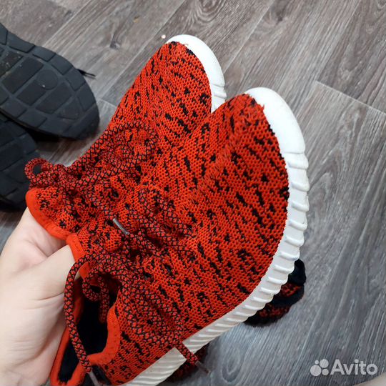 Кроссовки пакетом 3 шт. 38 размер