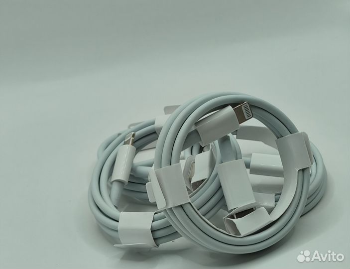 Кабель для зарядки iPhone