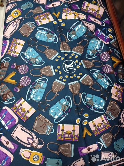 Платок шелковый 95см louis vuitton италия