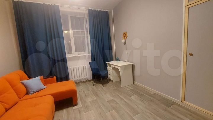 2-к. квартира, 54 м², 1/4 эт.
