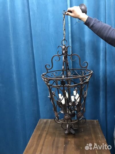 Люстра кованая для кафе